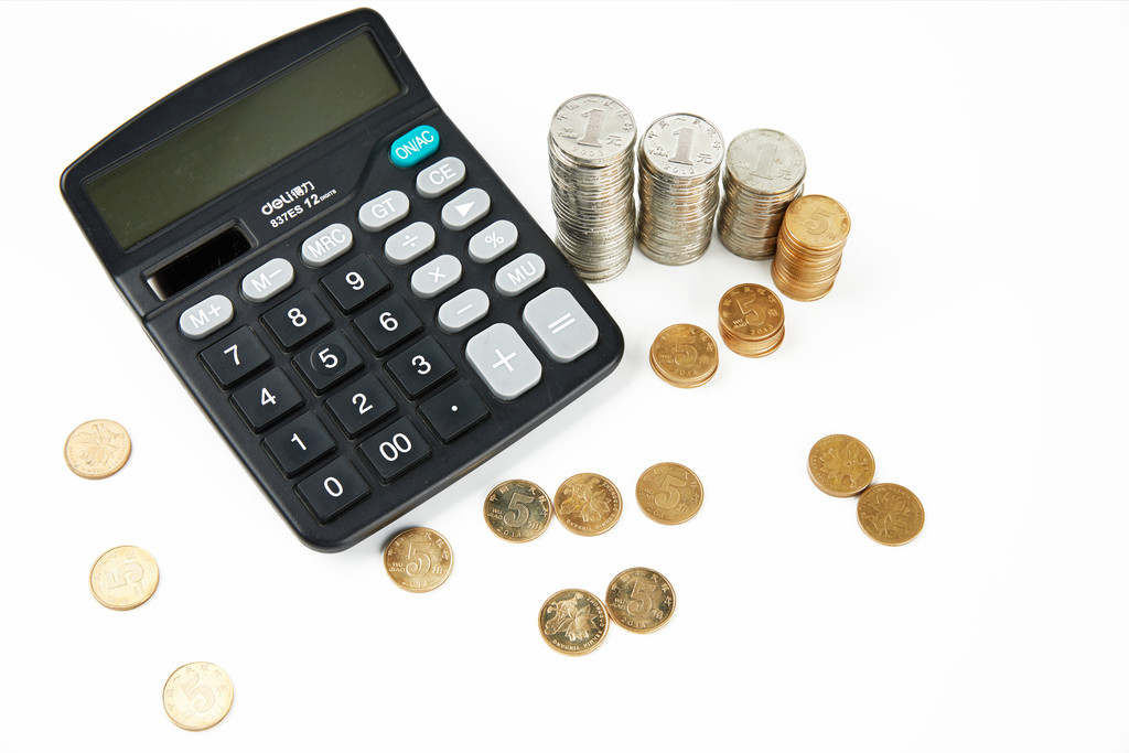 硬币堆放桌面背景图片