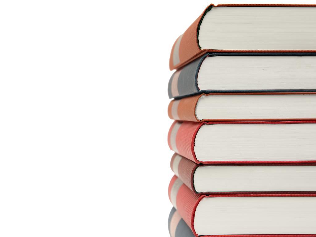 白色背景书本书籍整理堆积学习办公研究背景图片