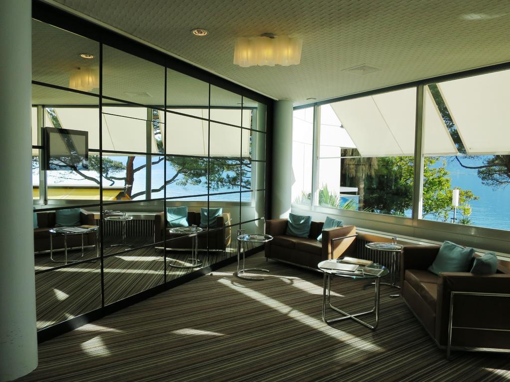 酒店大厅 镜子 阳光