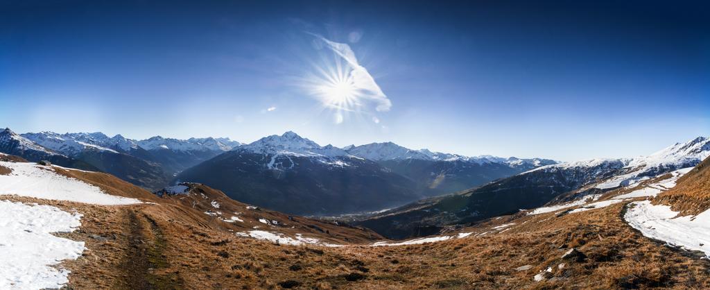 山 宽视角 全景图 雪 秋 冬天 太阳 天空 景观 自然