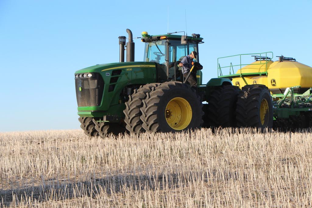 拖拉机 播种机 农业 春