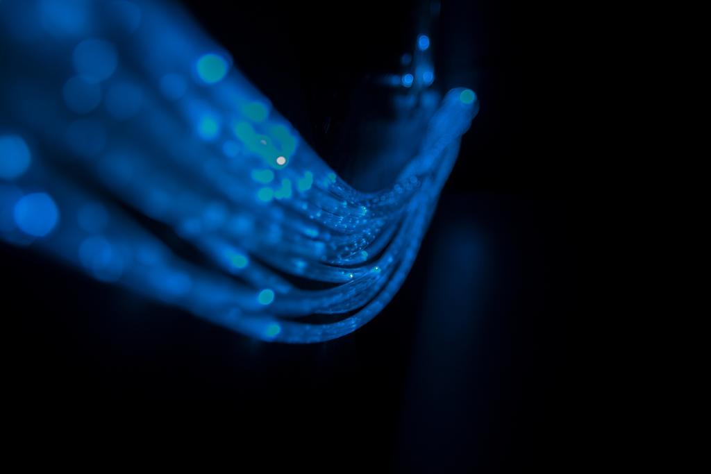 光线简单数条蓝色的细小光束光束光影背景图片