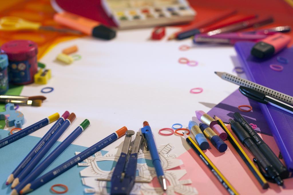 多彩广告时尚彩学校学习教育笔背景图片