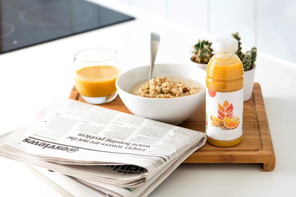 健康 绿色食品 环保 厨房 餐具 烹饪 美食 食品 餐饮 早餐 早点 营养 幸福 快乐 高兴 家庭 甜蜜