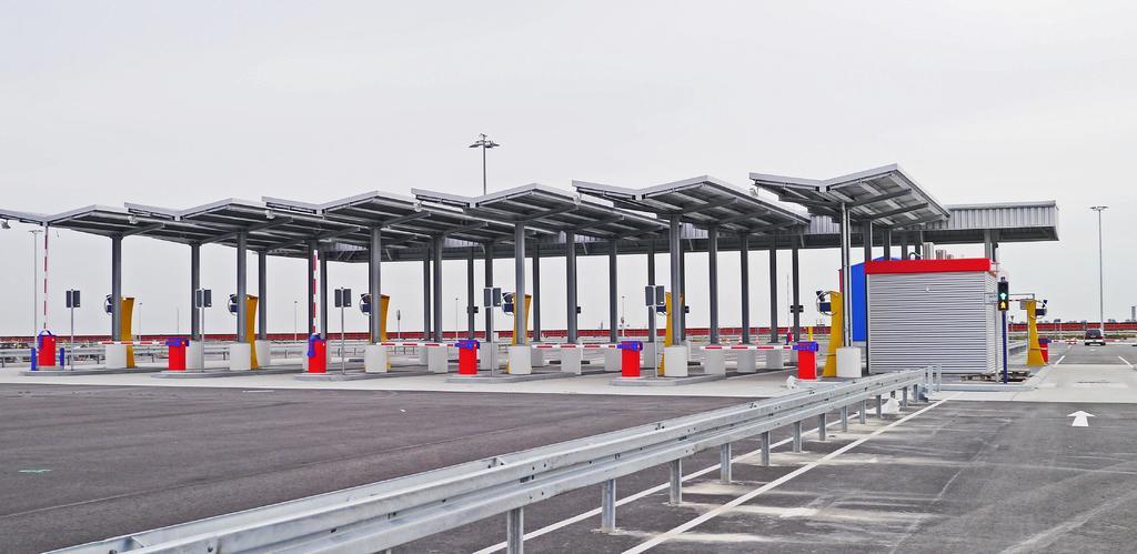 卡车的海关清关 新建筑 现代 威廉港 玉威悉端口 开幕 测试阶段