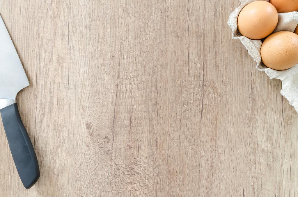 刀食品鸡蛋木板做饭厨房背景图片