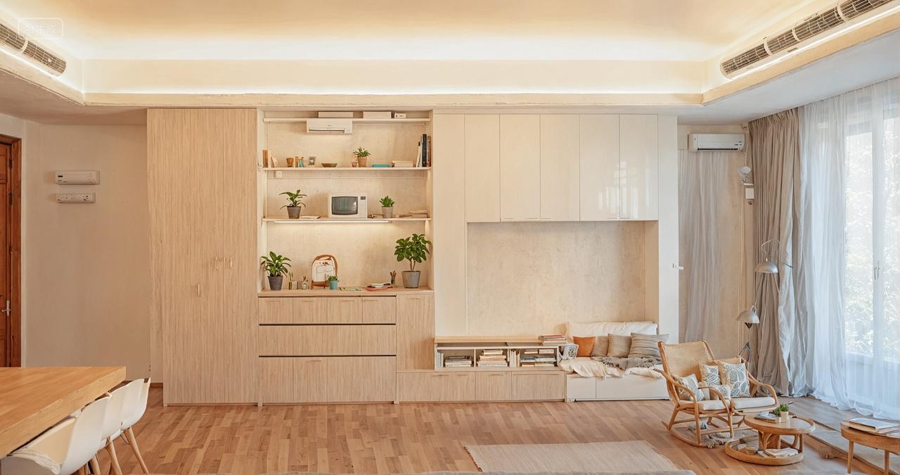 温馨家装客厅装饰样板间