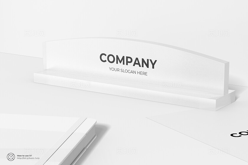 白色简约桌牌指示牌样机