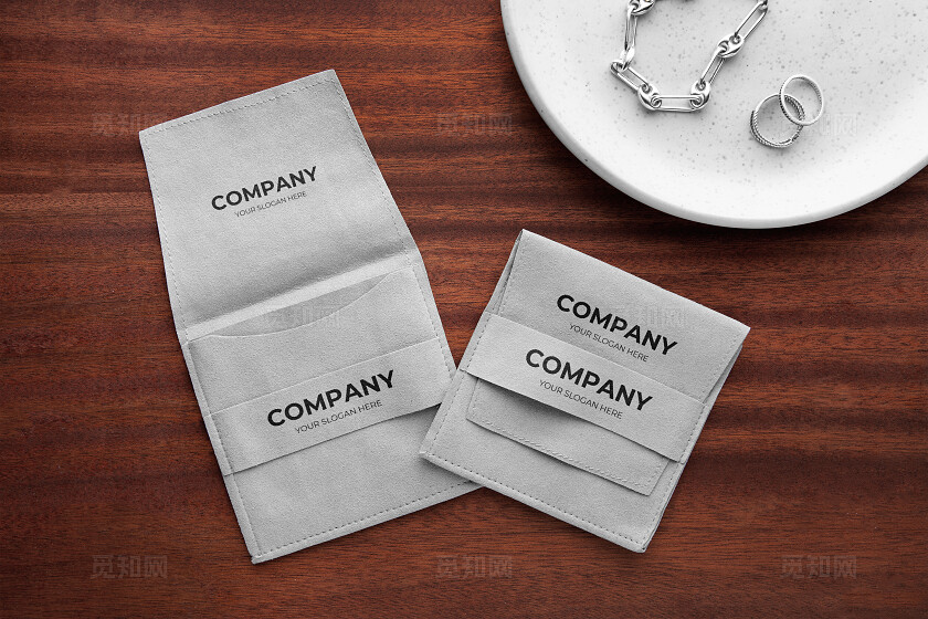 白色简约装饰品袋样机