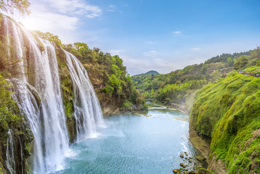黄国书瀑布贵州地标建筑旅游风景
