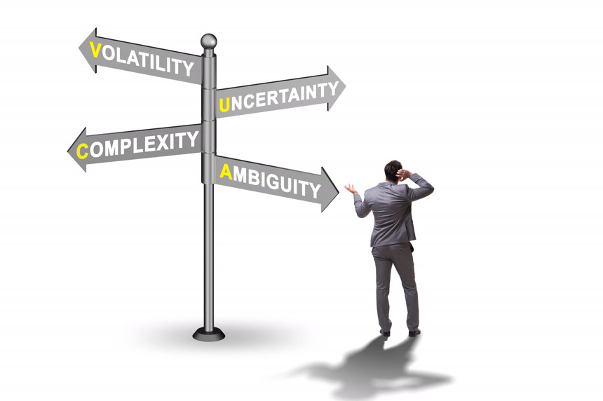 处于VUCA概念十字路口的商人人生抉择