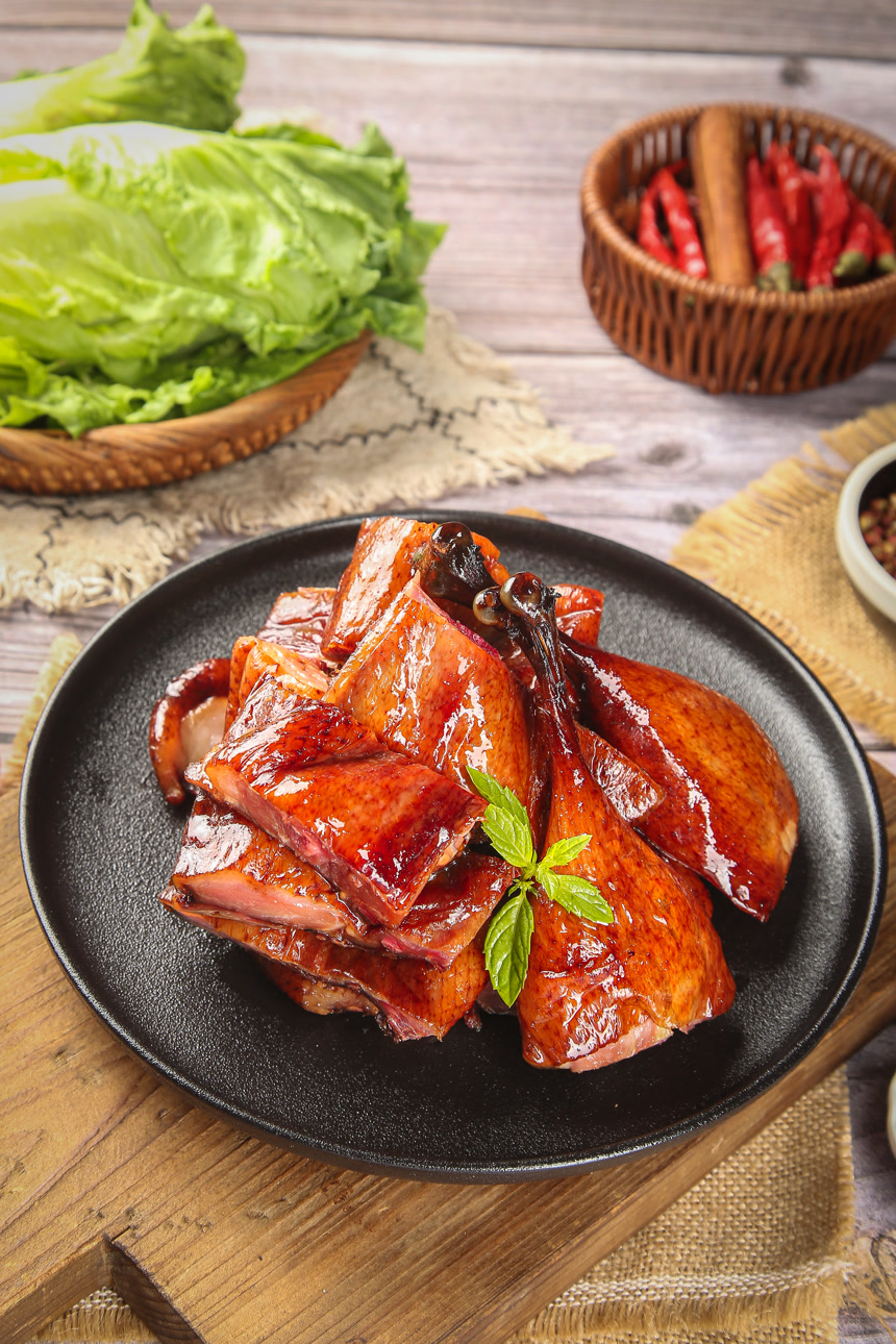 深底上的酱板鸭