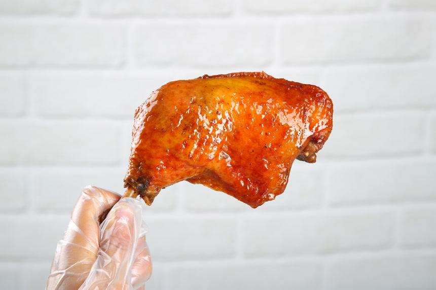 浅底上的手枪腿