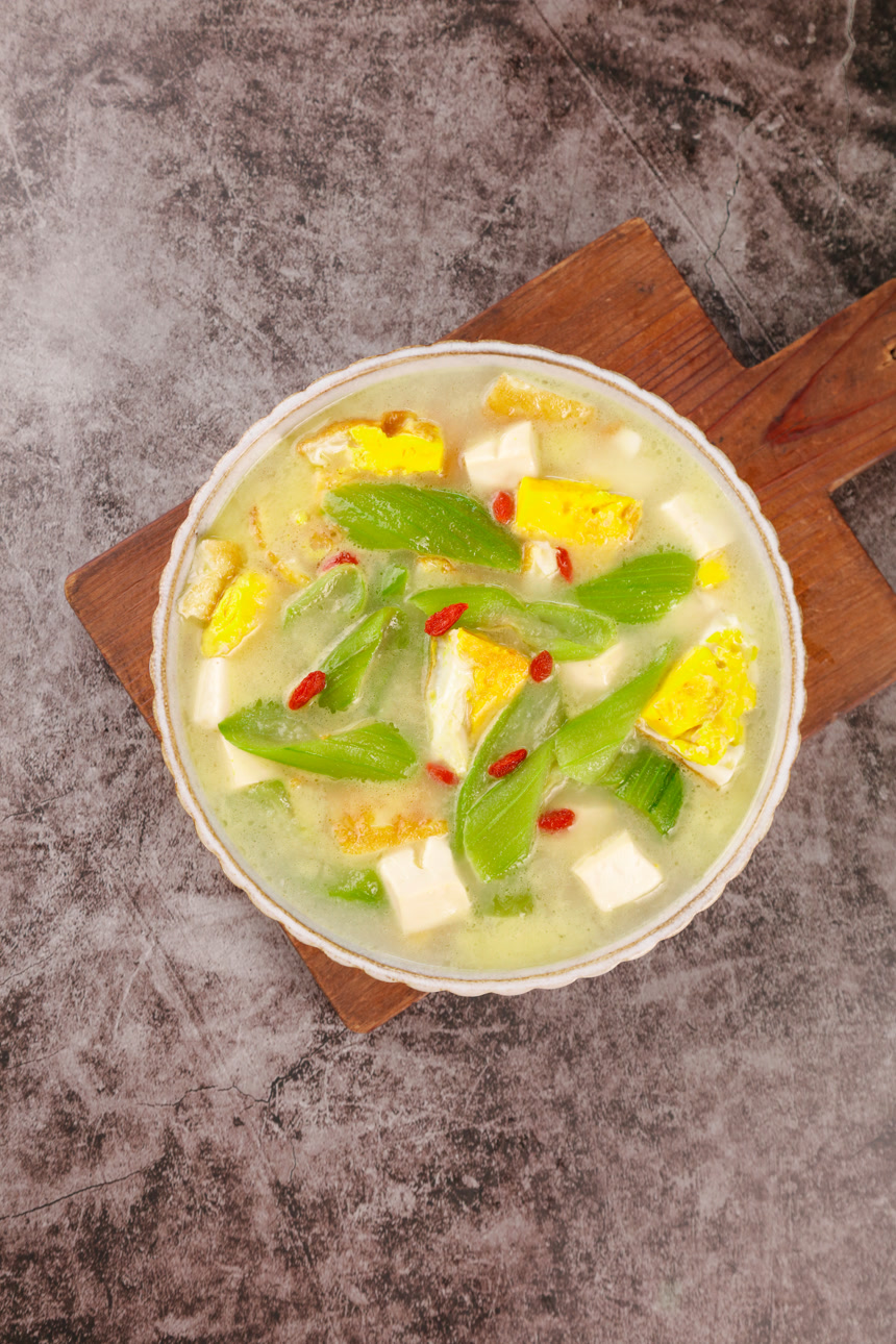 丝瓜豆腐蛋汤