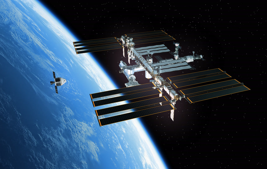 宇宙飞船正准备与国际空间站对接  航天科技发展