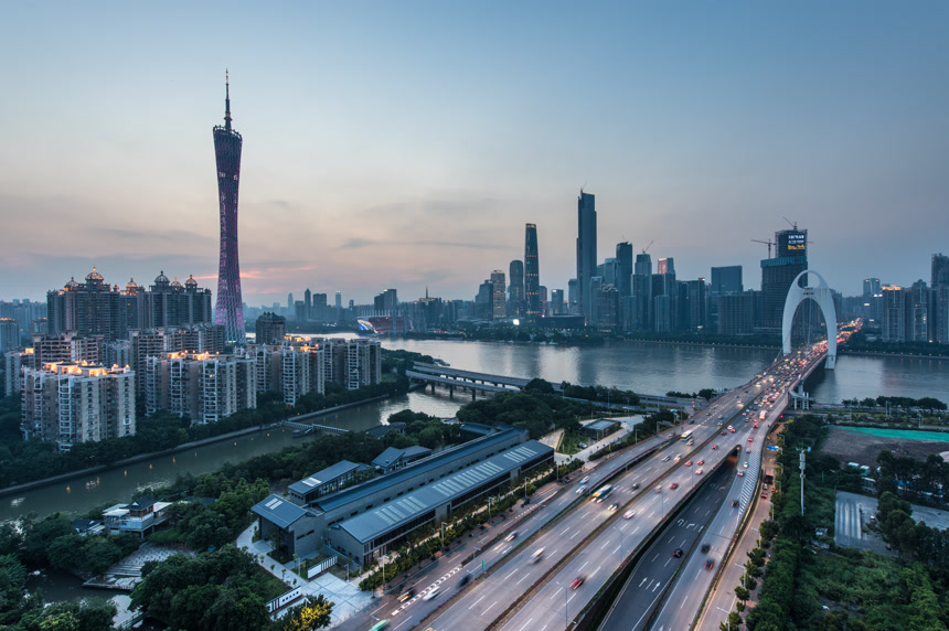 中国一线城市广州塔城市交通