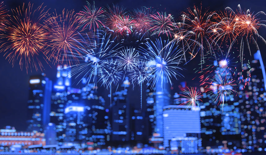 散射烟花的抽象城市背景