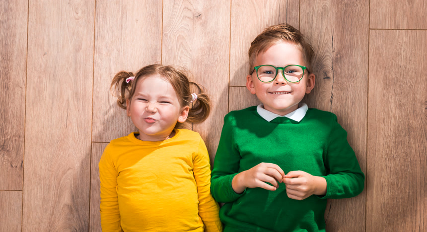 两小无猜亲情兄妹生活方式