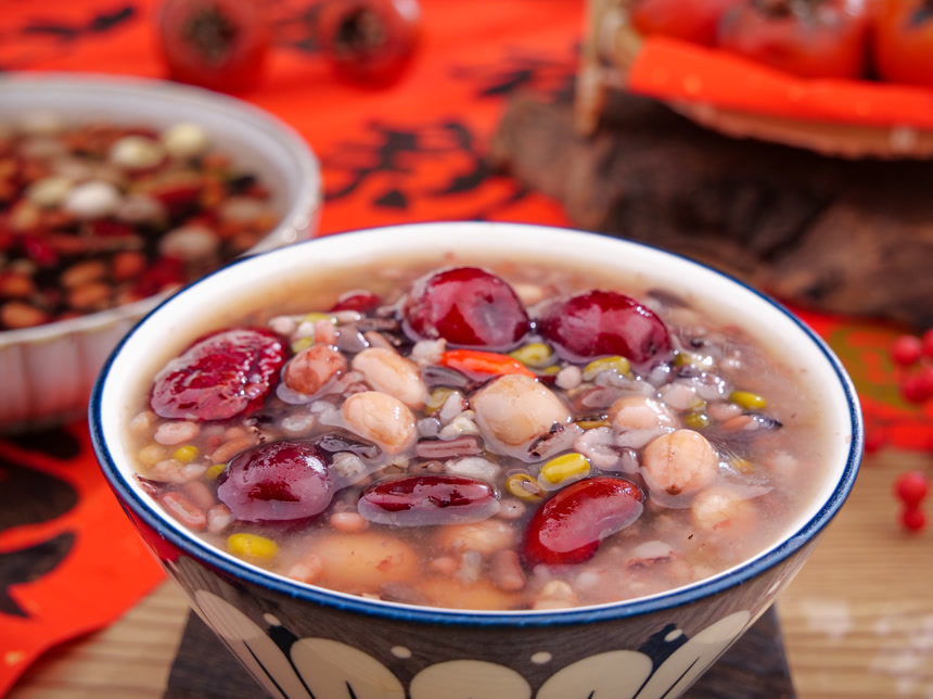 深底上的八宝粥