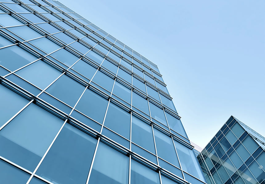 现代商务中心玻璃