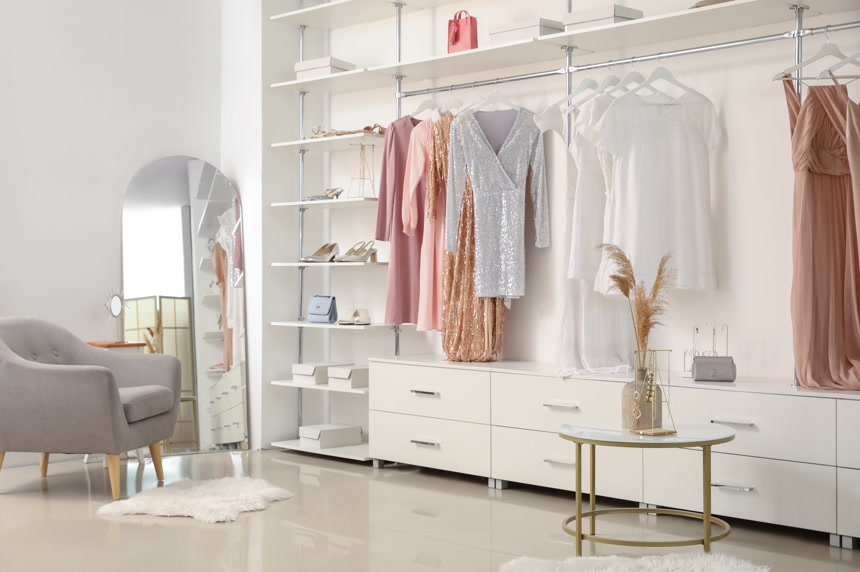 时髦的女装女鞋精品店室内设计