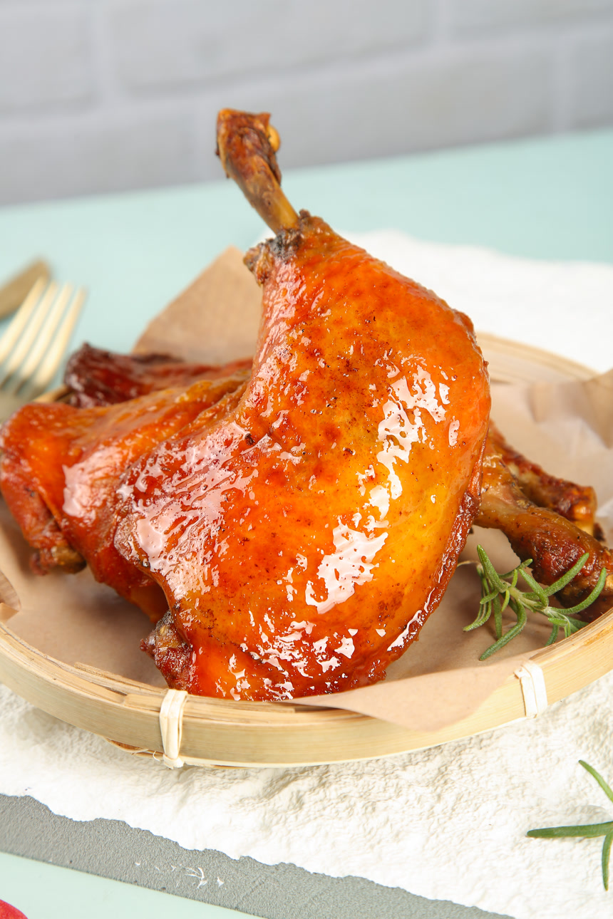 浅底上的手枪腿