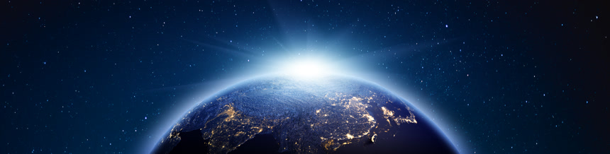 太空拍摄地球地平面日出全景宇宙空间