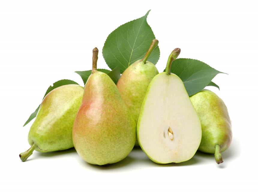 新鲜鸭梨和鸭梨块叶子白底图水果美食食物健康生活方式