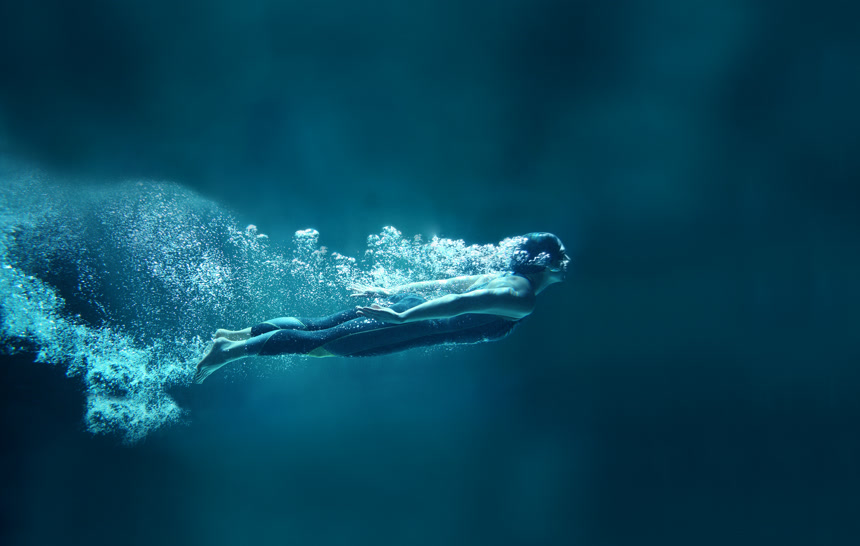 在蔚蓝的海洋中畅游生活方式