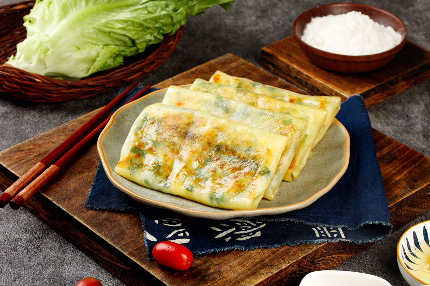 木底上的韭菜盒子