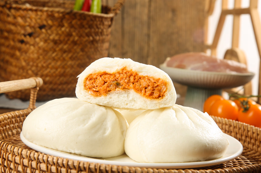 木底上的鲜肉包子