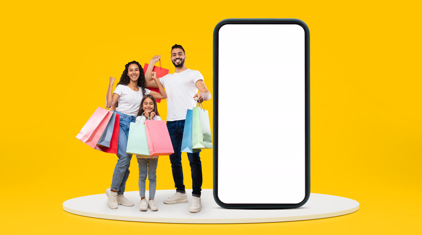 千禧年快乐的Arab家庭和小女孩一起享受购物销售折扣应用银行业务