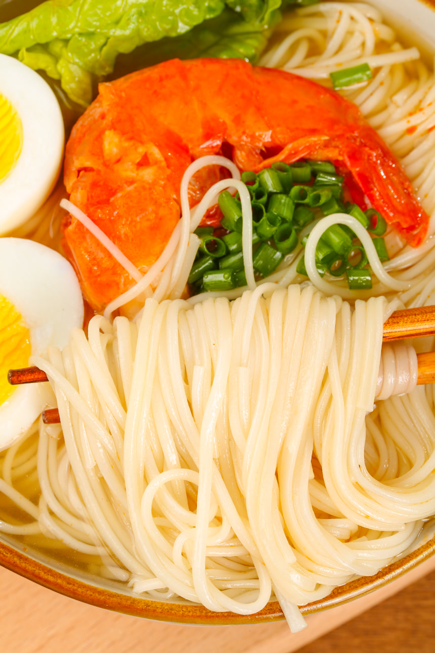 木底上的空心面