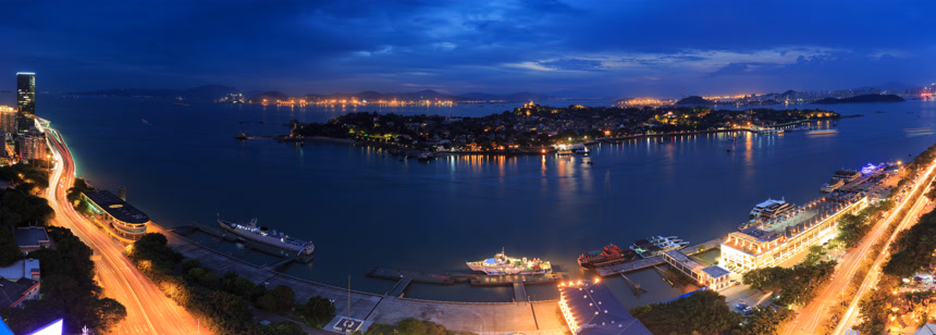 厦门鼓浪屿夜晚的建筑景观