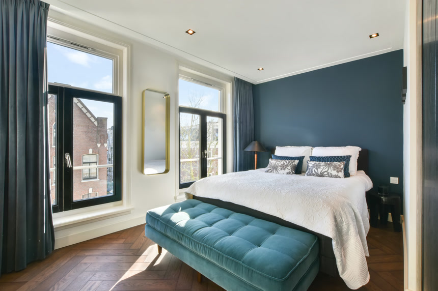 明亮的卧室案例图空间设计