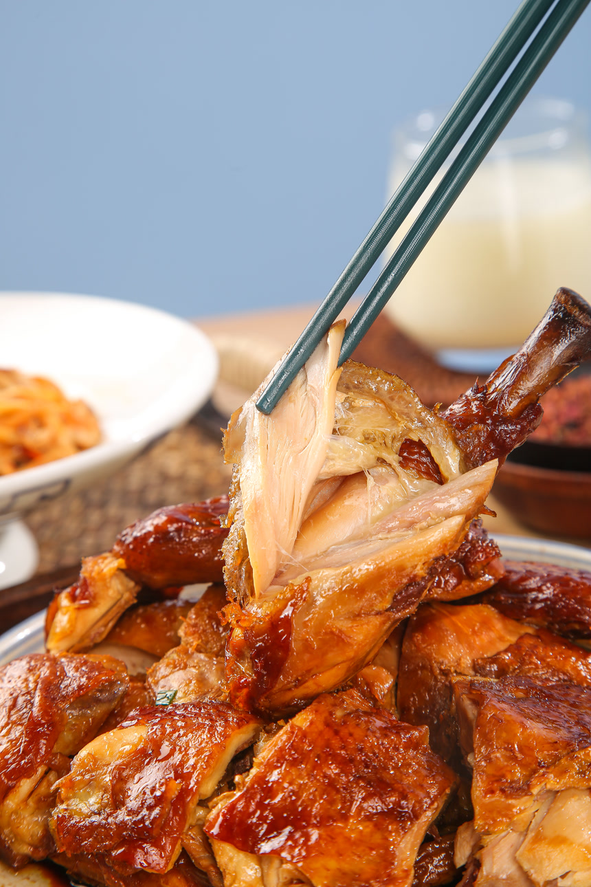 木底上的豉油鸡