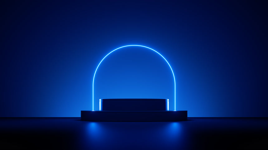 闪烁着蓝光的圆拱门和霓虹灯背景的电商展台