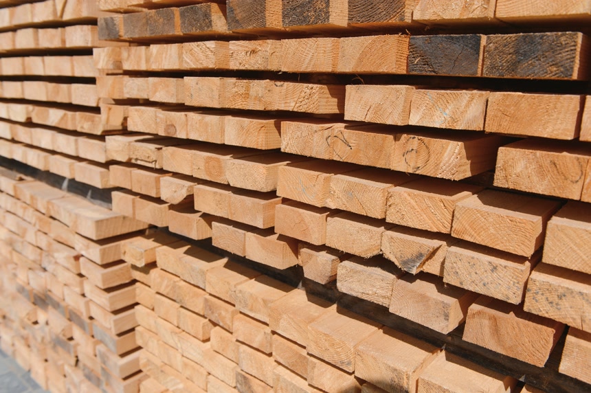 在木材业中堆放木板摄影图人文建筑景观