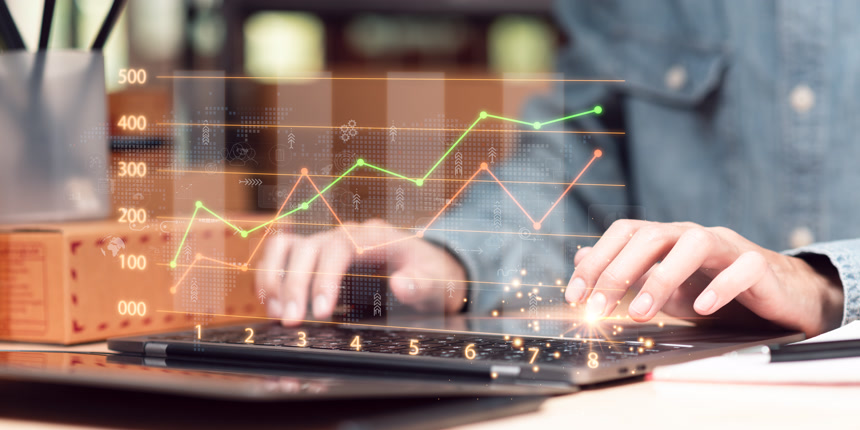 双手点击屏幕网络安全技术大数据智能化