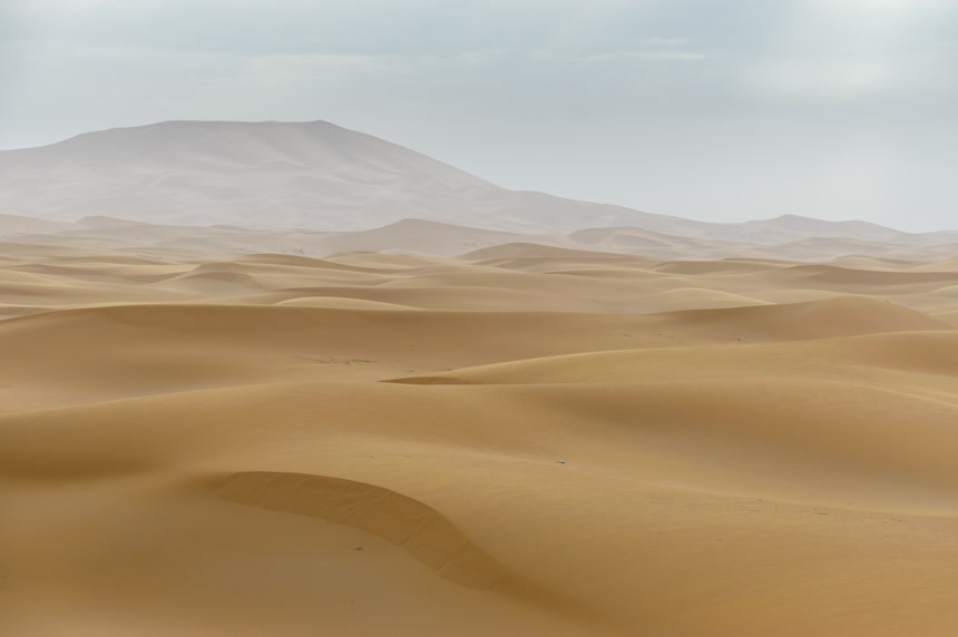 摩洛哥的梅尔祖卡撒哈拉沙漠自然景观 