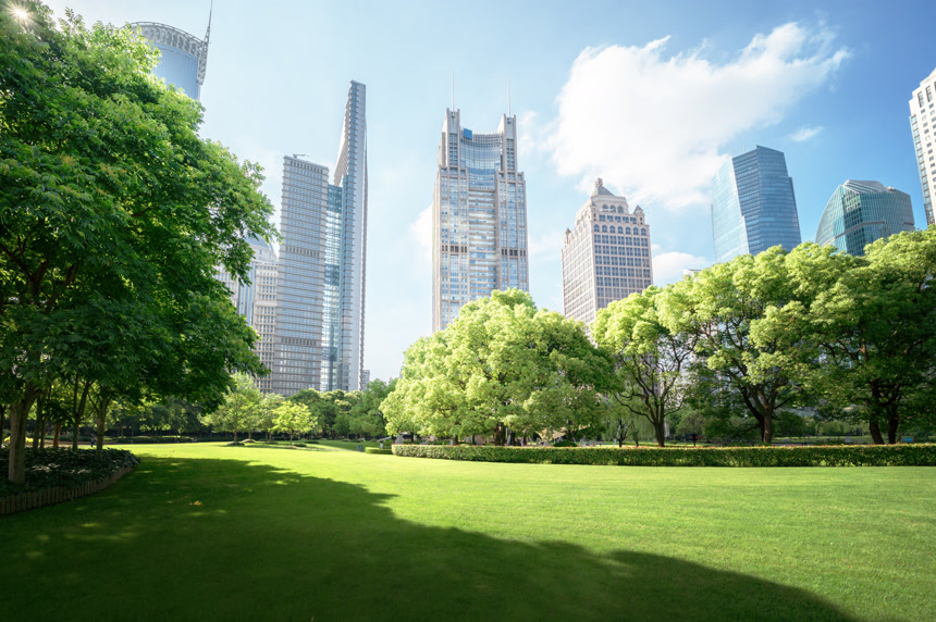 中国上海陆家嘴中心绿地城市风光旅游广告