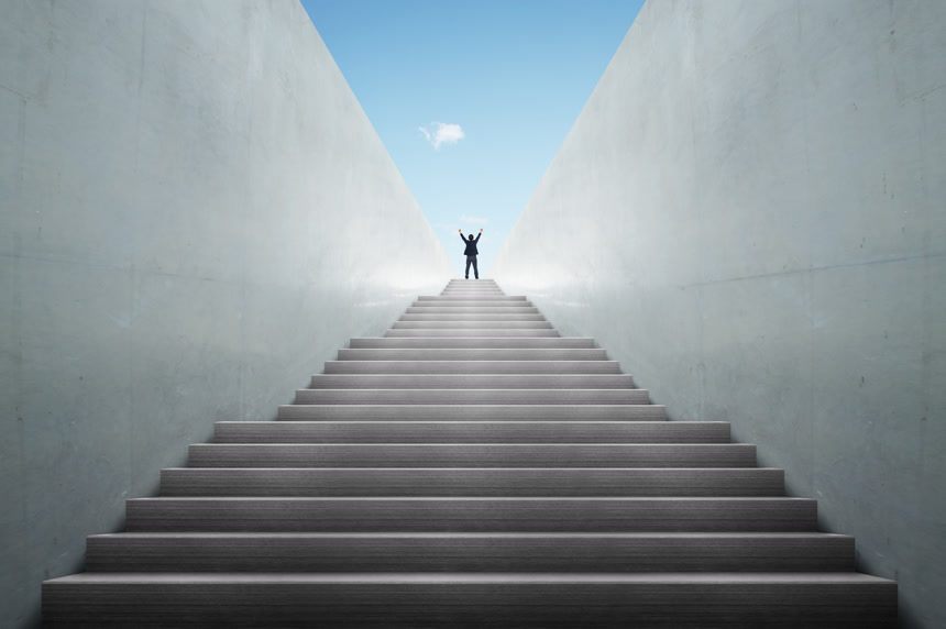 商人爬上楼梯升职走上人生巅峰商务职场