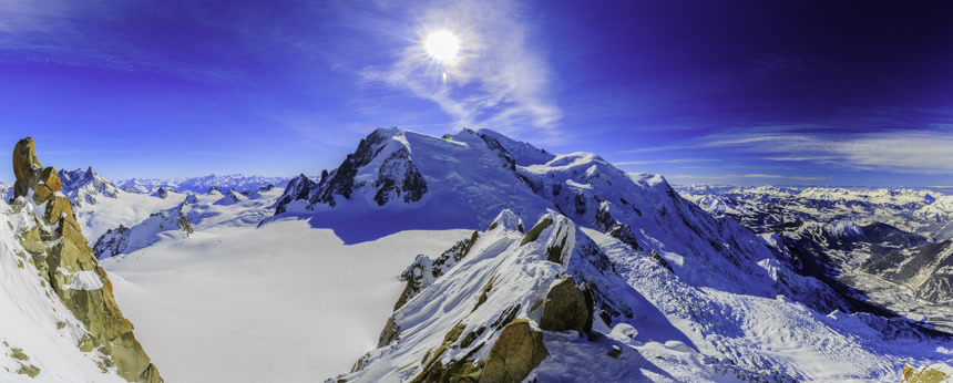 蓝天下震撼的高原雪山航拍图标旅行
