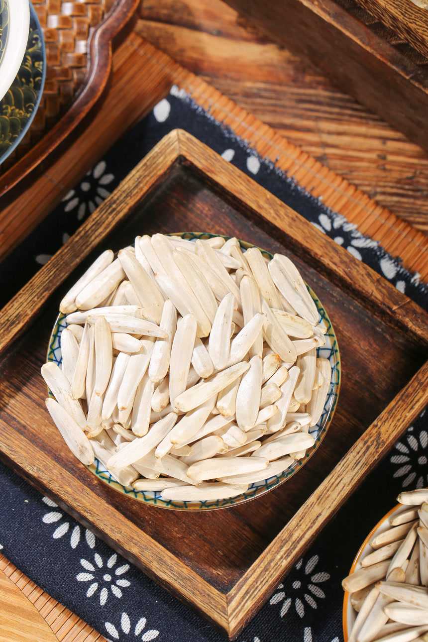 木底上的牙签瓜子