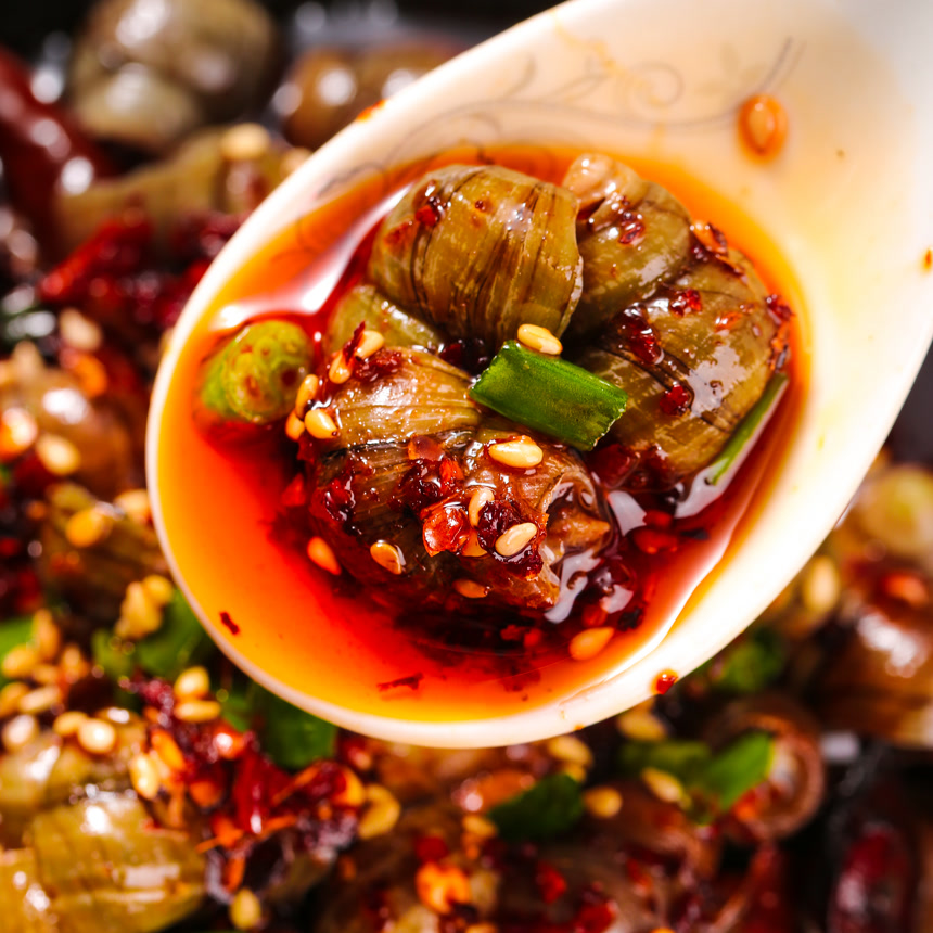 深底上的一碗香辣田螺