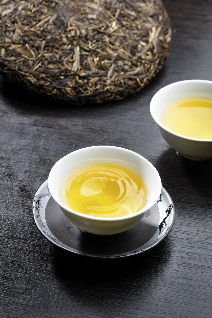 深底上的普洱茶