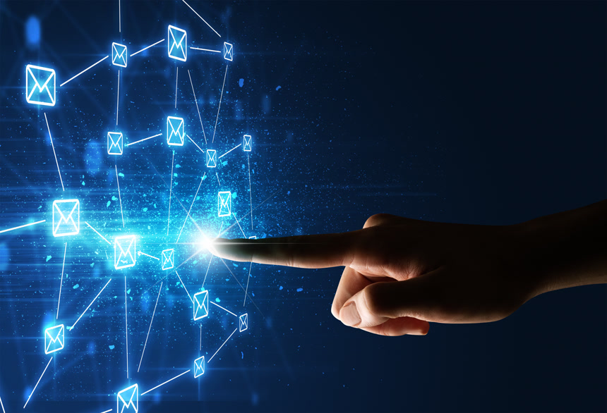 手指触摸界面电子邮件3d透视图    网络发展概念