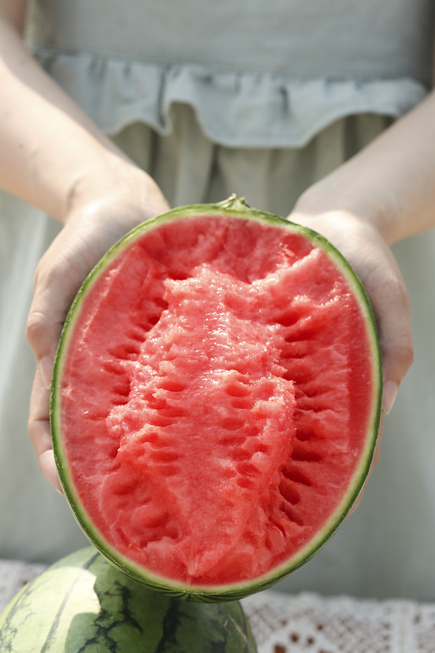 手剥西瓜