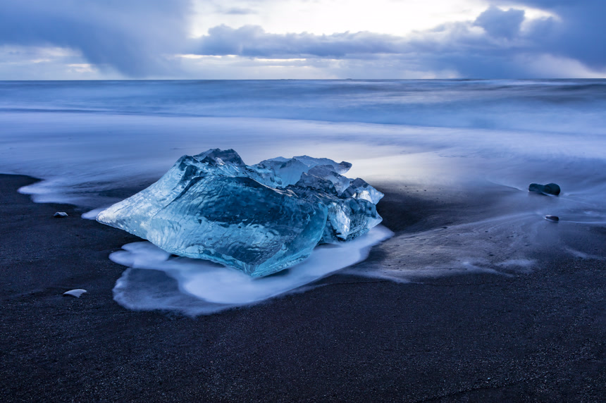 冰岛融化的冰川自然景观航拍