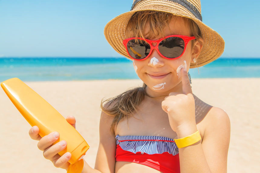 儿童皮肤上的防晒霜生活方式